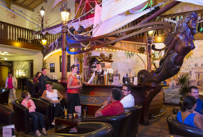 Imagen de la habitación del Hotel Des Pirates. Foto 10