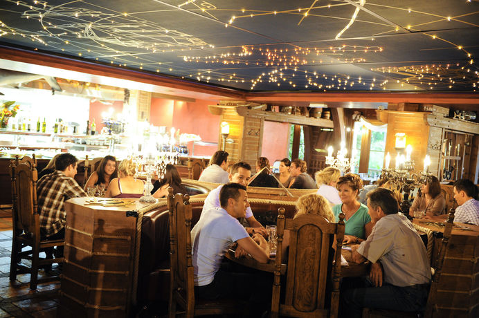 Imagen de la habitación del Hotel Des Pirates. Foto 13