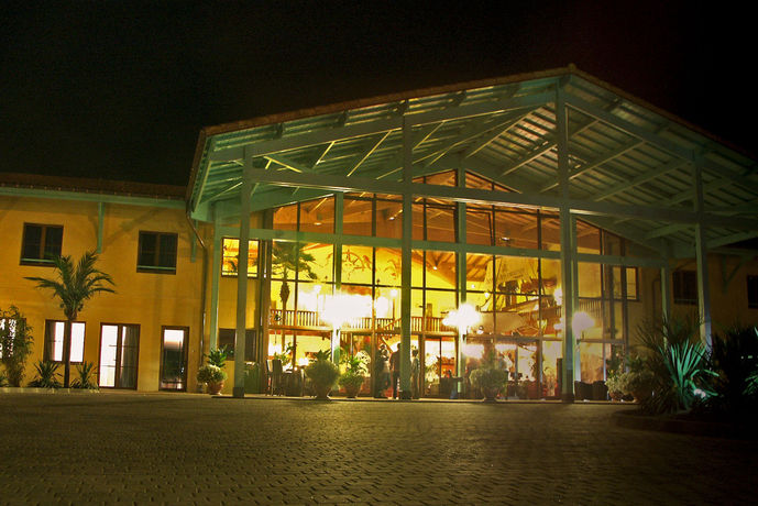 Imagen del bar/restaurante del Hotel Des Pirates. Foto 8