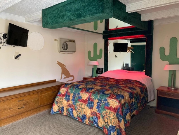 Imagen de la habitación del Hotel Des Plaines Motel. Foto 16