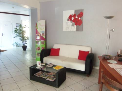 Imagen de la habitación del Hotel Des Platanes. Foto 2