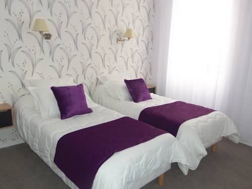 Imagen de la habitación del Hotel Des Platanes. Foto 11