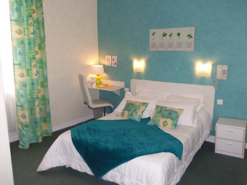 Imagen de la habitación del Hotel Des Platanes. Foto 12