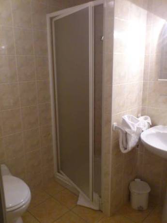 Imagen de la habitación del Hotel Des Platanes. Foto 14