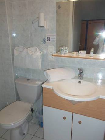 Imagen de la habitación del Hotel Des Platanes. Foto 16