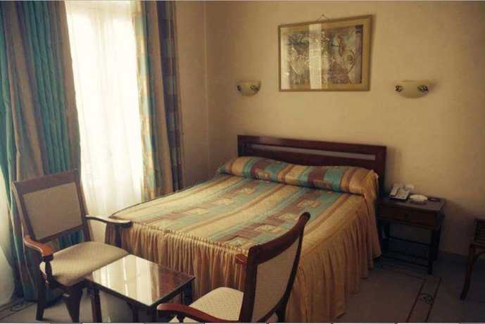 Imagen de la habitación del Hotel Des Princes. Foto 10