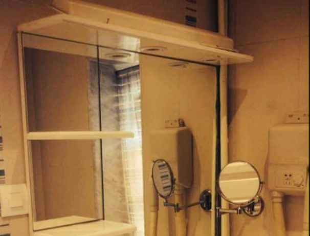Imagen de la habitación del Hotel Des Princes. Foto 16