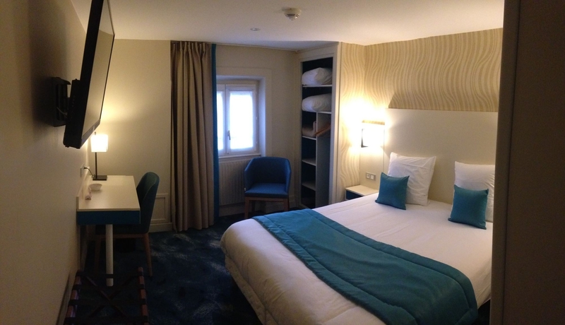 Imagen de la habitación del Hotel Des Remparts, Lyon. Foto 9