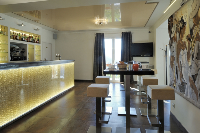 Imagen de los interiores del Hotel Des Roches, SARTENE. Foto 15