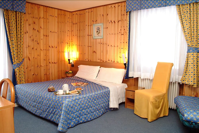 Imagen de la habitación del Hotel Des Roses, Antey-Saint-Andre. Foto 10