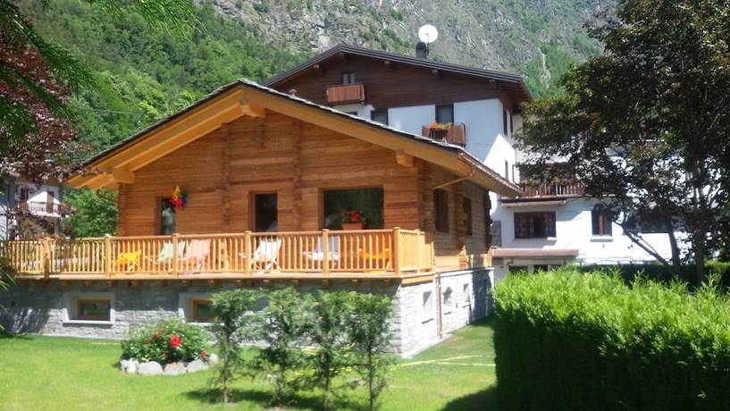 Imagen general del Hotel Des Roses, Antey-Saint-Andre. Foto 2