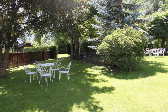 Imagen de los exteriores del Hotel Des Roses, Antey-Saint-Andre. Foto 15