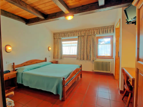 Imagen general del Hotel Des Roses, Saint-Pierre. Foto 1