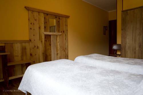 Imagen de la habitación del Hotel Des Roses, Saint-Pierre. Foto 2