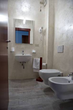 Imagen de la habitación del Hotel Des Roses, Saint-Pierre. Foto 4