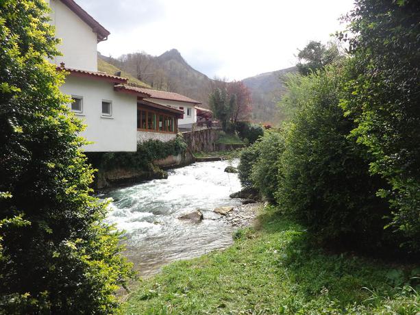 Imagen general del Hotel Des Sources De La Nive. Foto 5