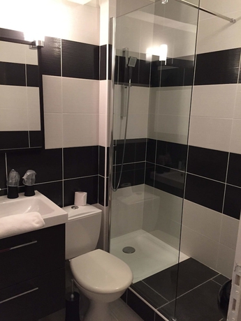 Imagen de la habitación del Hotel Des Thermes Et Du Casino. Foto 7