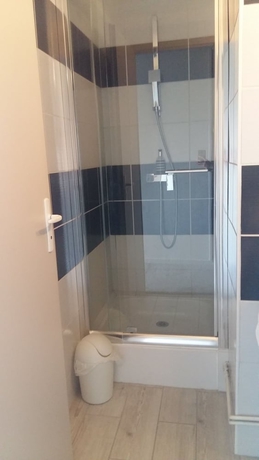 Imagen de la habitación del Hotel Des Thermes Et Du Casino. Foto 10