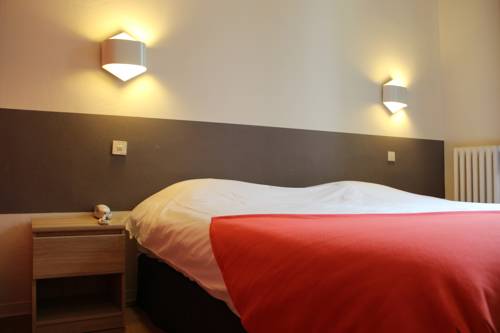 Imagen de la habitación del Hotel Des Thermes. Foto 2