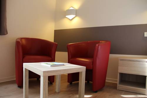 Imagen de la habitación del Hotel Des Thermes. Foto 4