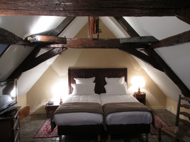 Imagen de la habitación del Hotel Des Tonneliers, Beaune. Foto 5