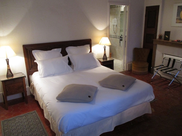 Imagen de la habitación del Hotel Des Tonneliers, Beaune. Foto 9