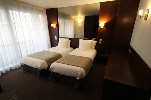 Imagen de la habitación del Hotel Des Tonneliers, Estrasburgo. Foto 8