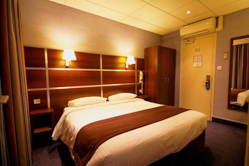 Imagen general del Hotel Des Trois Gares. Foto 3