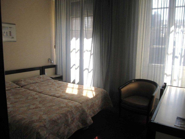 Imagen general del Hotel Des Trois Marchands. Foto 3