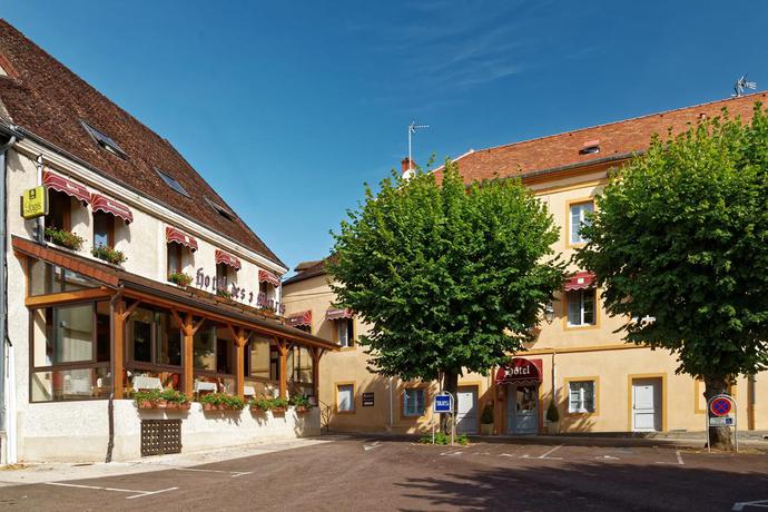 Imagen general del Hotel Des Trois Maures. Foto 11