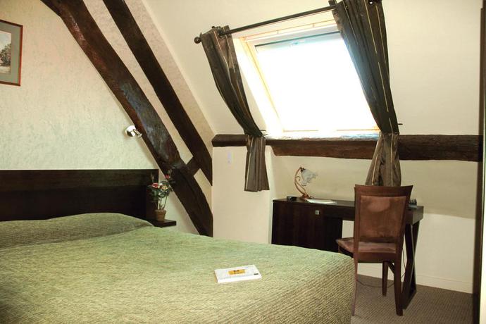 Imagen general del Hotel Des Trois Maures. Foto 7