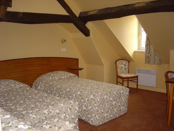 Imagen general del Hotel Des Trois Maures. Foto 8