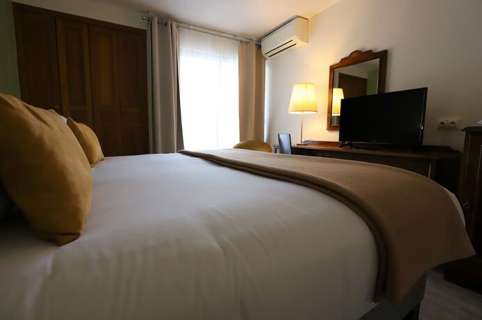 Imagen de la habitación del Hotel Des Tuileries. Foto 14