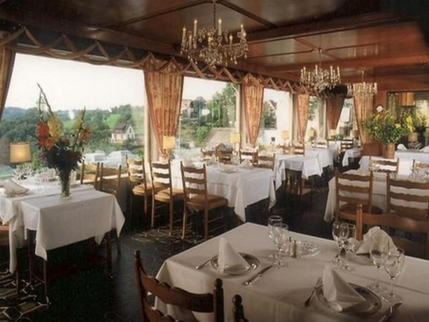 Imagen del bar/restaurante del Hotel Des Vosges, La Petite Pierre. Foto 2