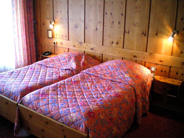 Imagen de la habitación del Hotel Des Vosges, La Petite Pierre. Foto 14