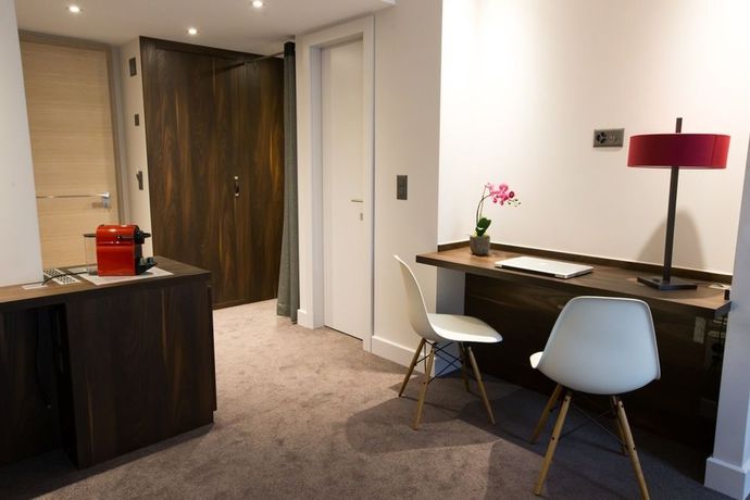 Imagen de la habitación del Hotel Des Voyageurs, LAUSANA. Foto 12