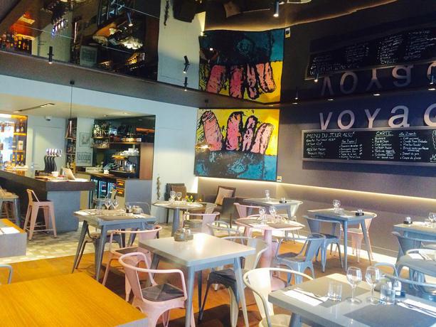 Imagen del bar/restaurante del Hotel Des Voyageurs, Saint-Renan. Foto 2