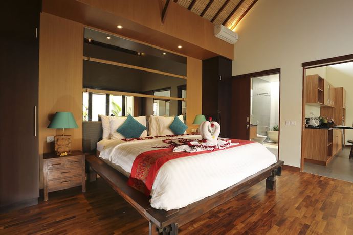 Imagen de la habitación del Hotel Desa Di Bali Villas. Foto 2