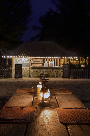 Imagen del bar/restaurante del Hotel Desa Dunia Beda. Foto 3