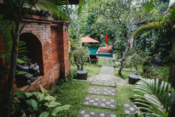 Imagen de los exteriores del Hotel Desak Putu Putra Hidden. Foto 10