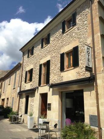 Imagen general del Hotel Desbrull. Foto 16