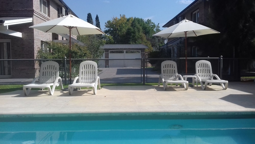 Imagen de la piscina del Hotel Descanso Del Molino. Foto 18