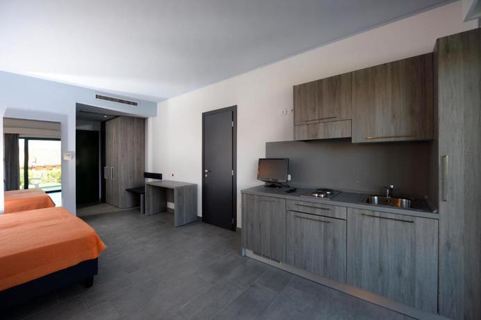 Imagen general del Hotel Desenzano Lake Village. Foto 8