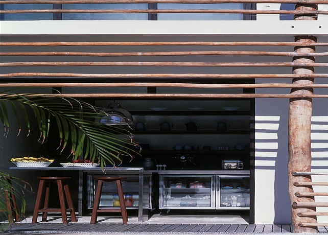 Imagen del bar/restaurante del Hotel Deseo. Foto 2