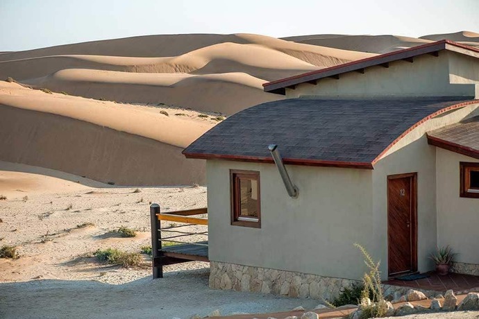 Imagen de los exteriores del Hotel Desert Breeze Lodge. Foto 18