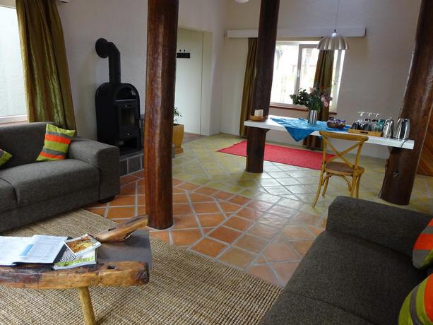 Imagen de los interiores del Hotel Desert Breeze Lodge. Foto 23