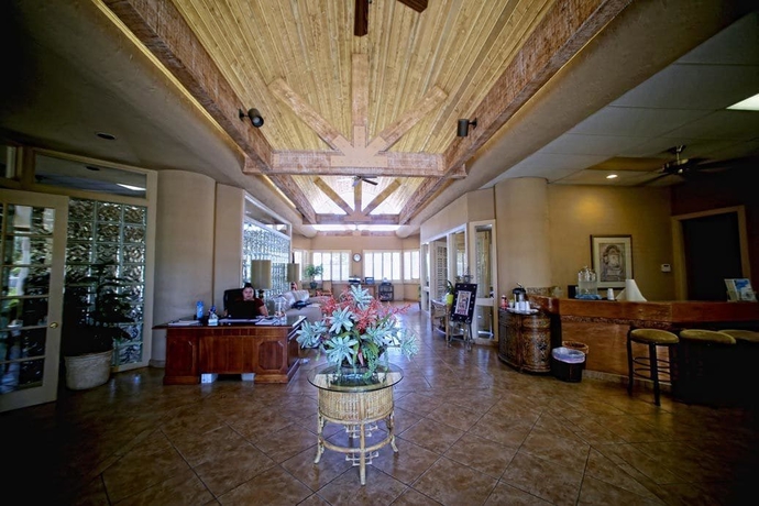 Imagen de los interiores del Hotel Desert Breezes Resort. Foto 16