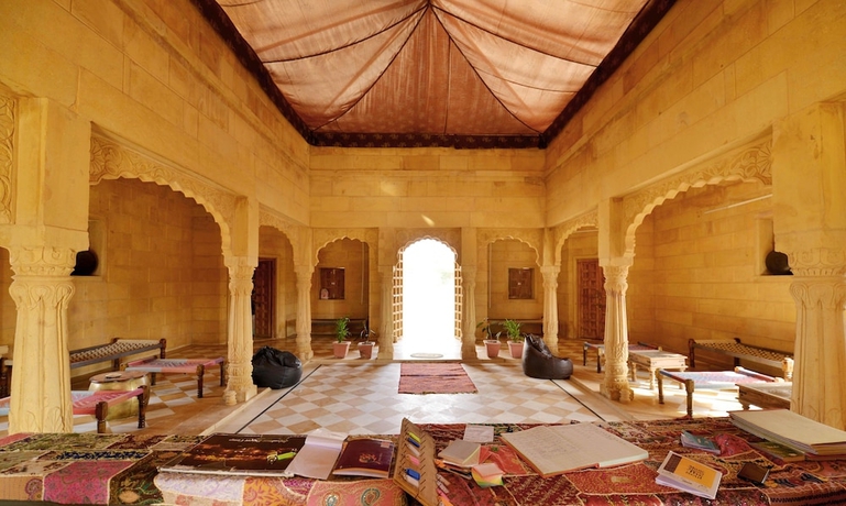 Imagen de los interiores del Hotel Desert Gateway Resort. Foto 18