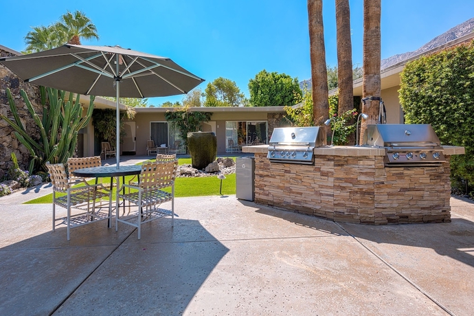 Imagen de los exteriores del Hotel Desert Hills -Adults Only. Foto 9
