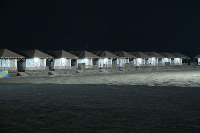 Imagen general del Hotel Desert Inn Camp. Foto 11